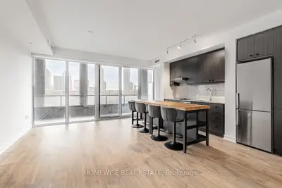 Condo Apartment in Toronto