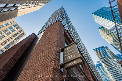 15 Mercer Street 4105, Toronto C01, On M5v 1h2