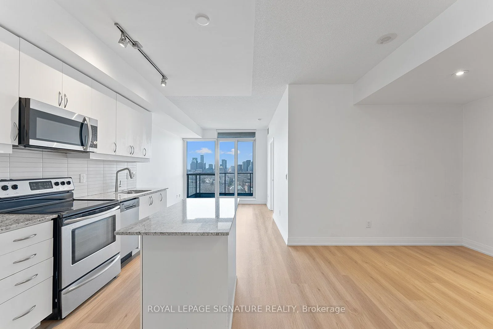 Condo Apartment in Toronto