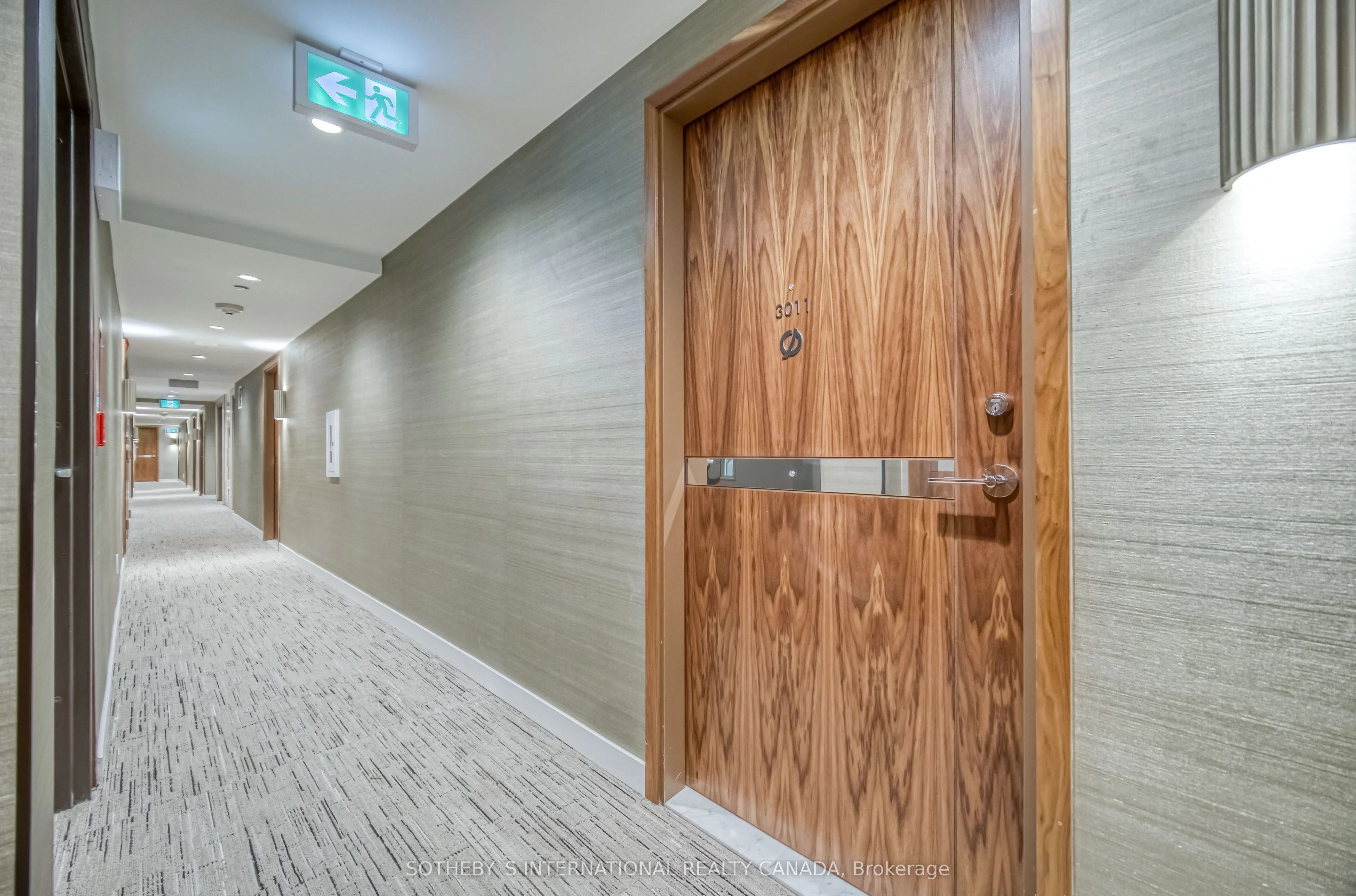 38 Widmer Street 3011, Toronto C01, ON M5V 0P7