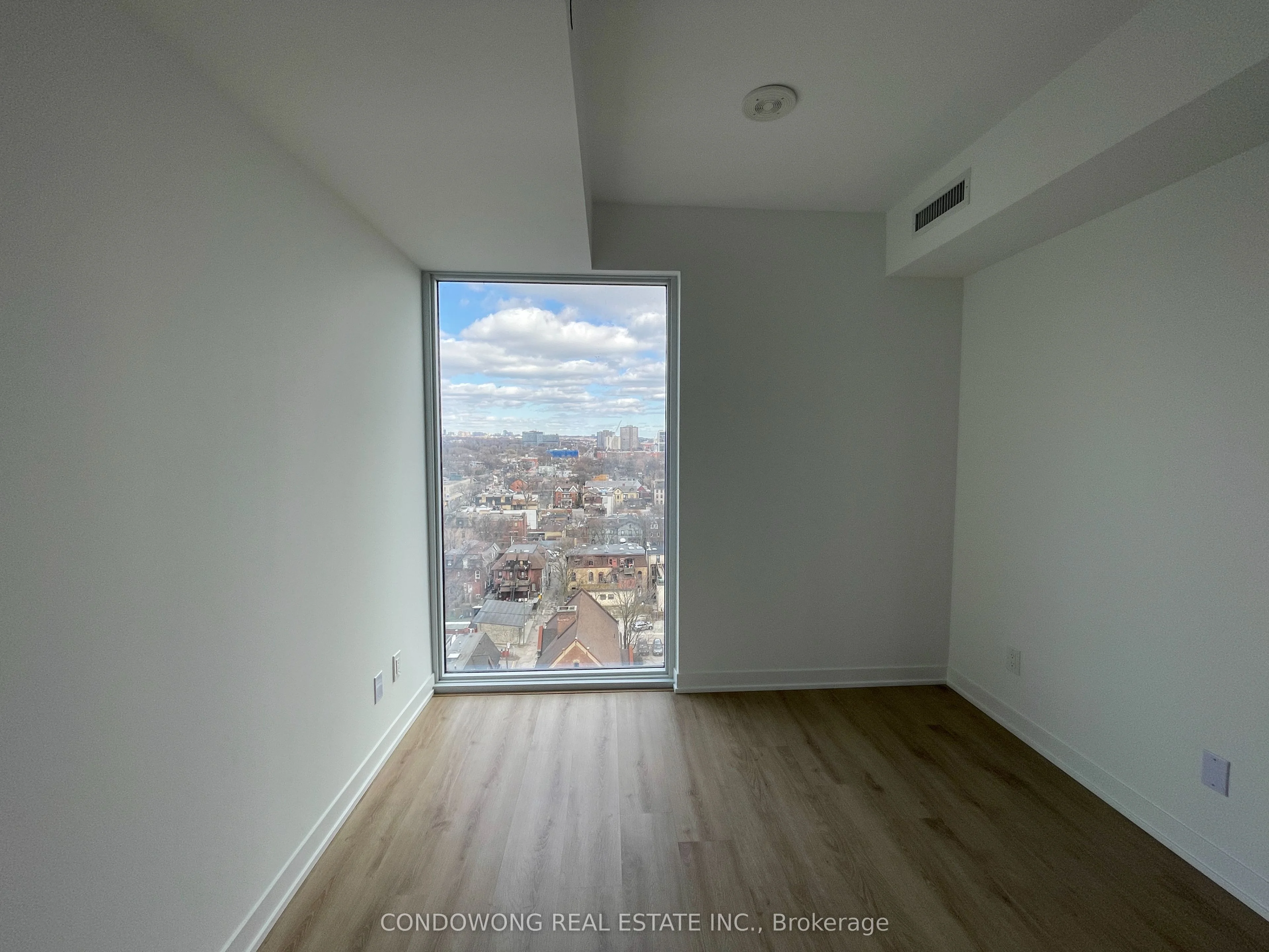 319 Jarvis Street 1211, Toronto C08, ON M5B 0C8