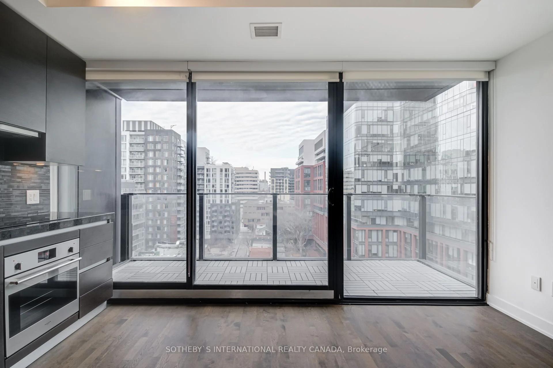 629 King Street W 1028, Toronto C01, On M5v 0g9