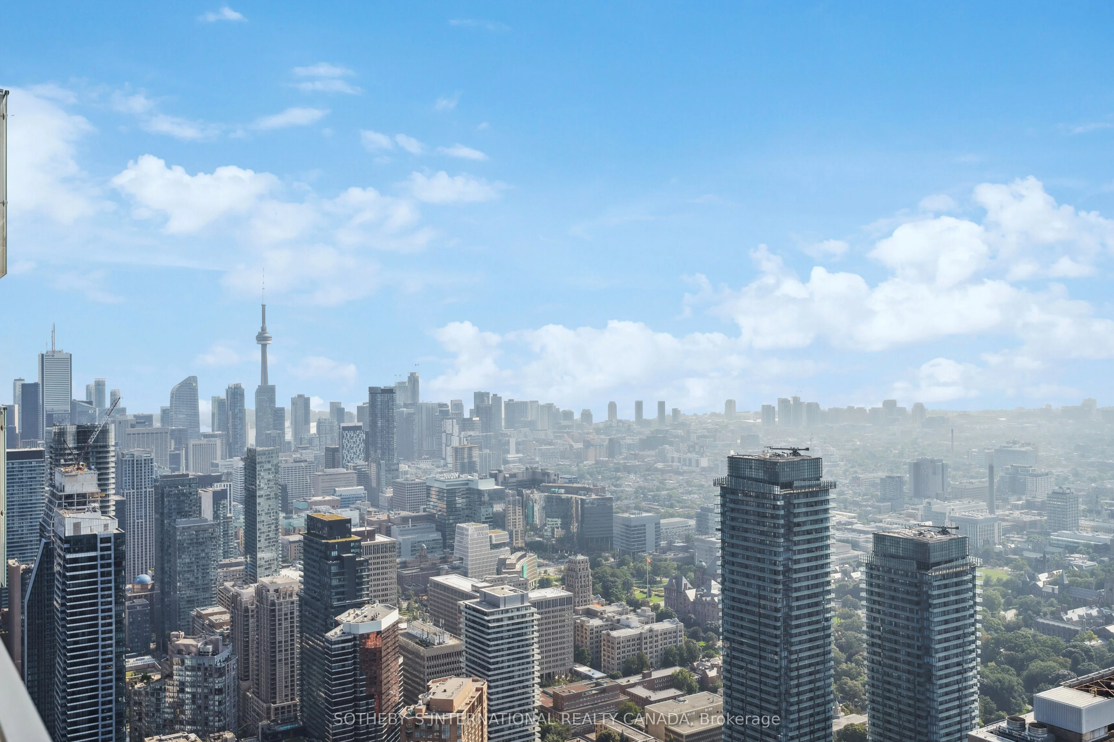 1 Bloor Street E 6805, Toronto C08, On M4w 0a8