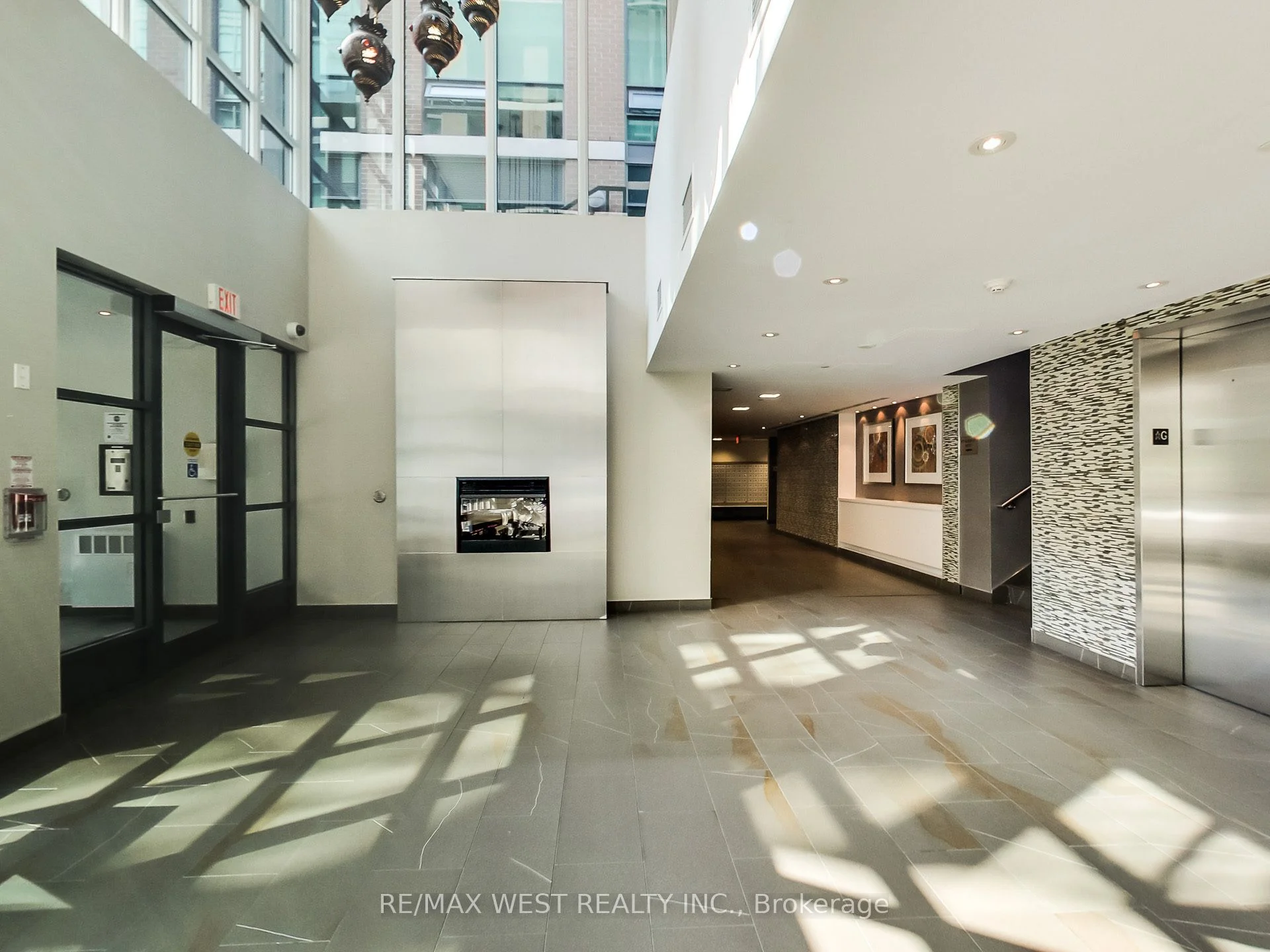 1171 Queen Street W 1801, Toronto C01, ON M6J 0A5