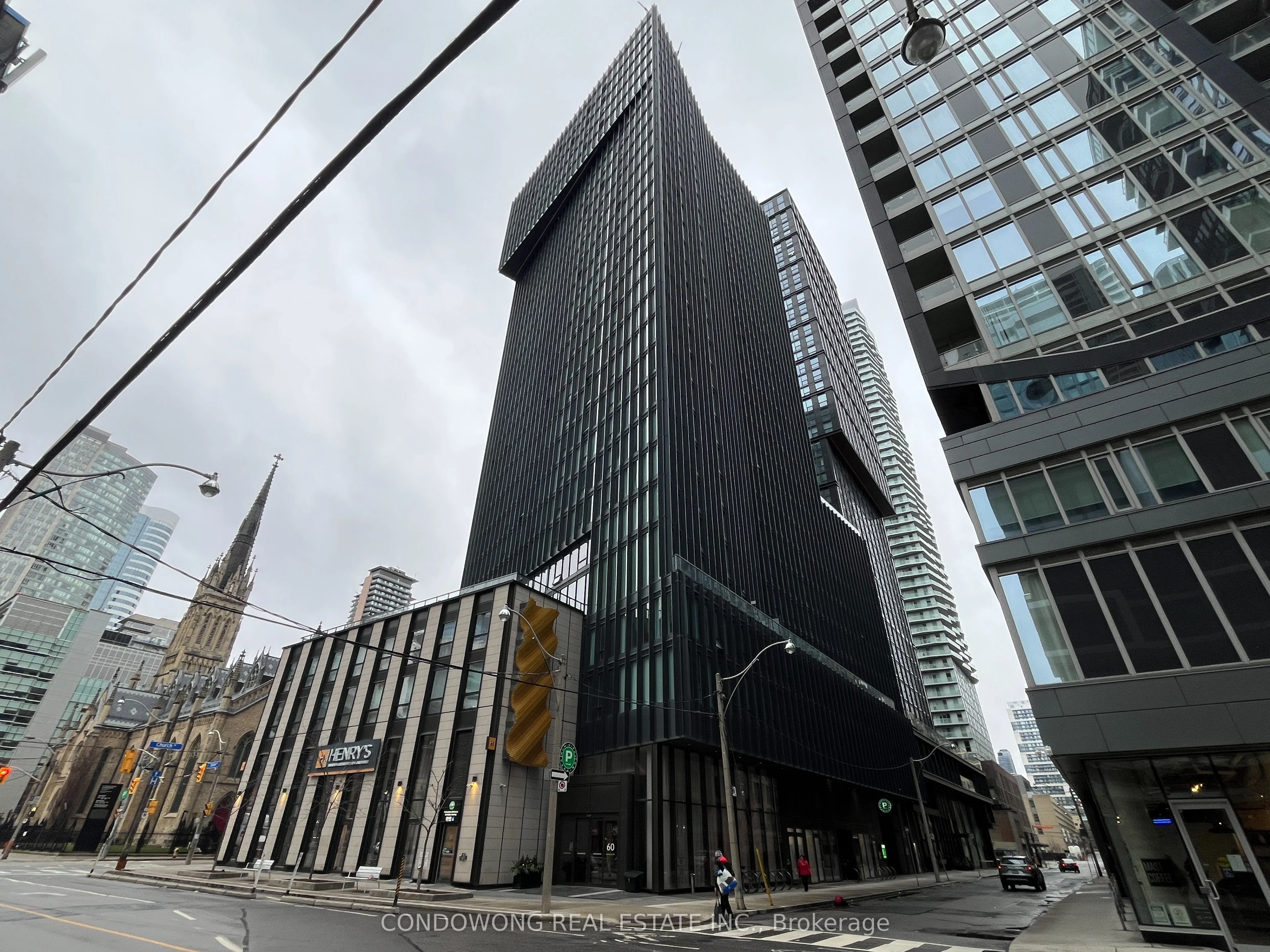 60 Shuter Street 811, Toronto C08, On M5b 0b7