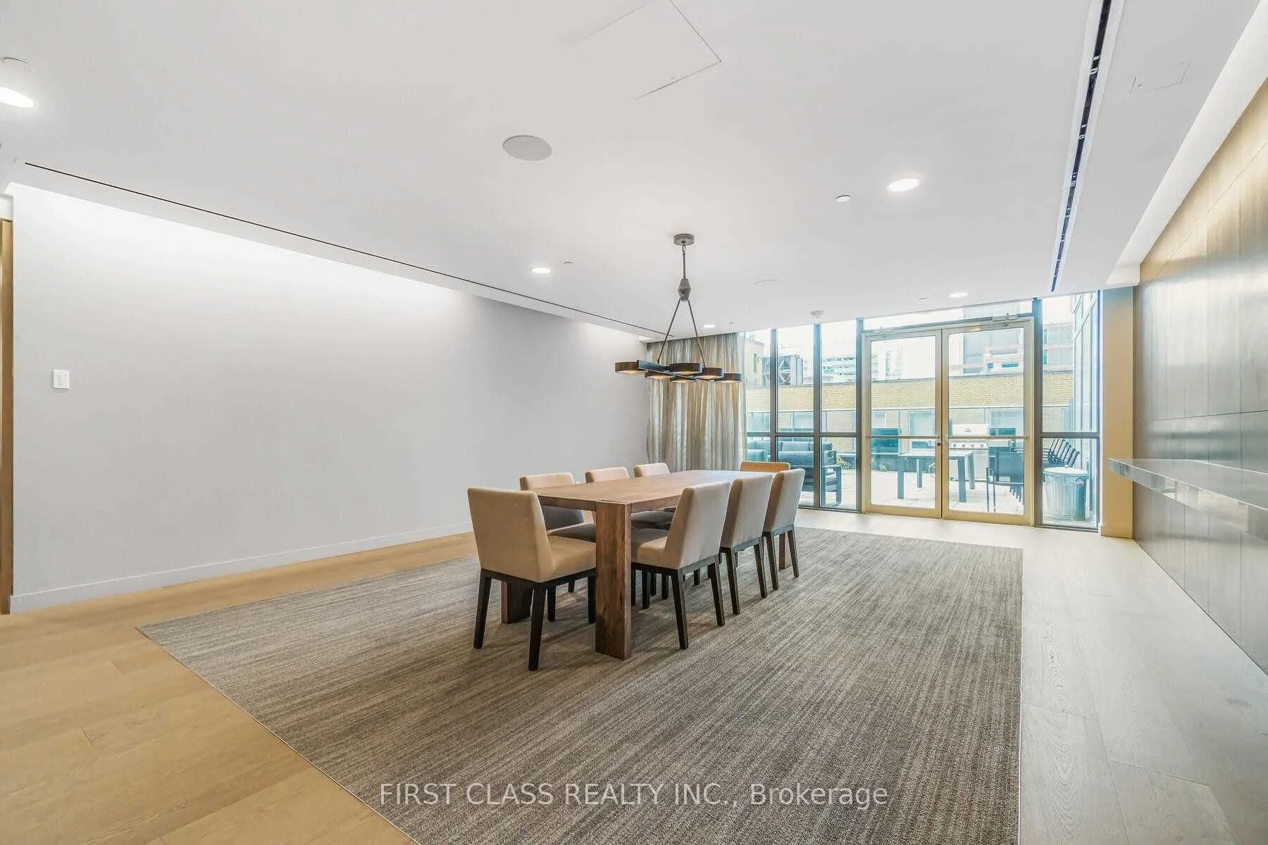 7 Grenville Street 2313, Toronto C01, ON M4Y 0E9