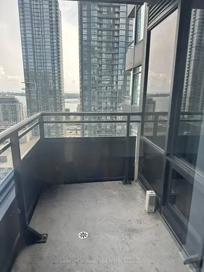 25 Telegram Mews 2305, Toronto C01, On M5v 3z1