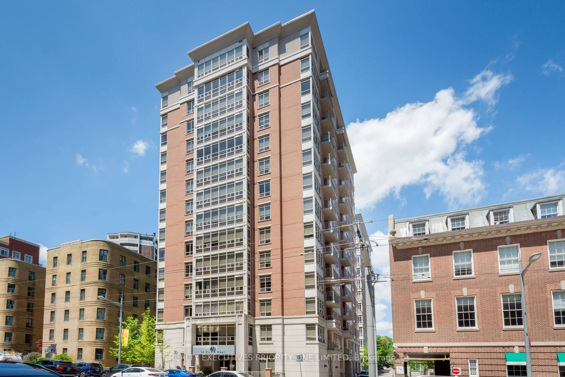 Condo Apartment in Toronto