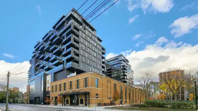 Condo Apartment in Toronto