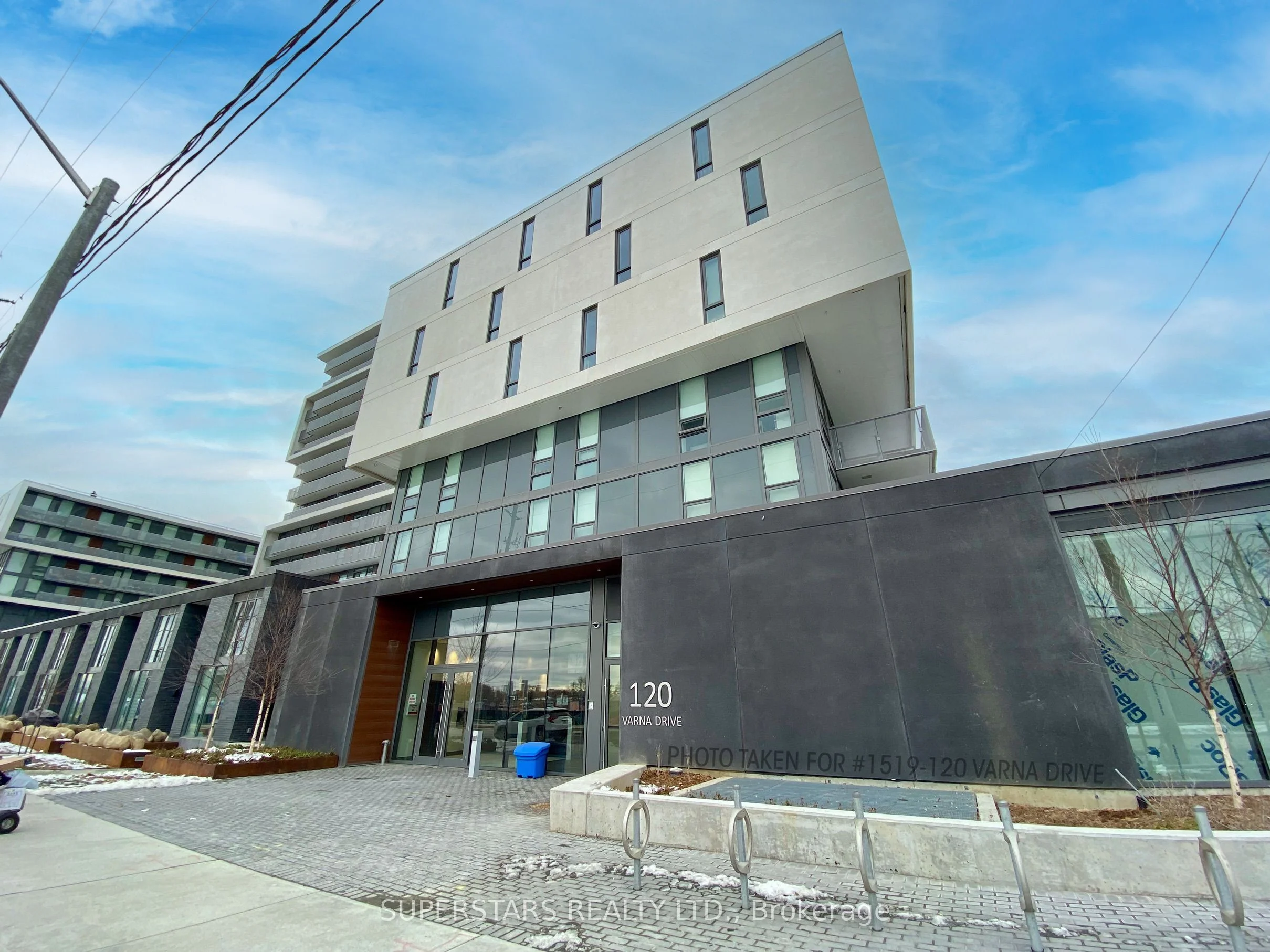 Condo Apartment in Toronto