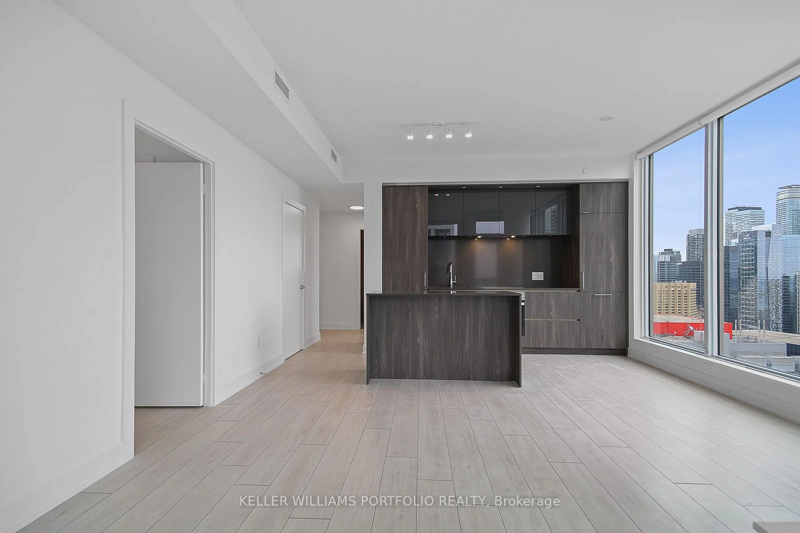 35 Mercer Street 2610, Toronto C01, ON M5V 0V1