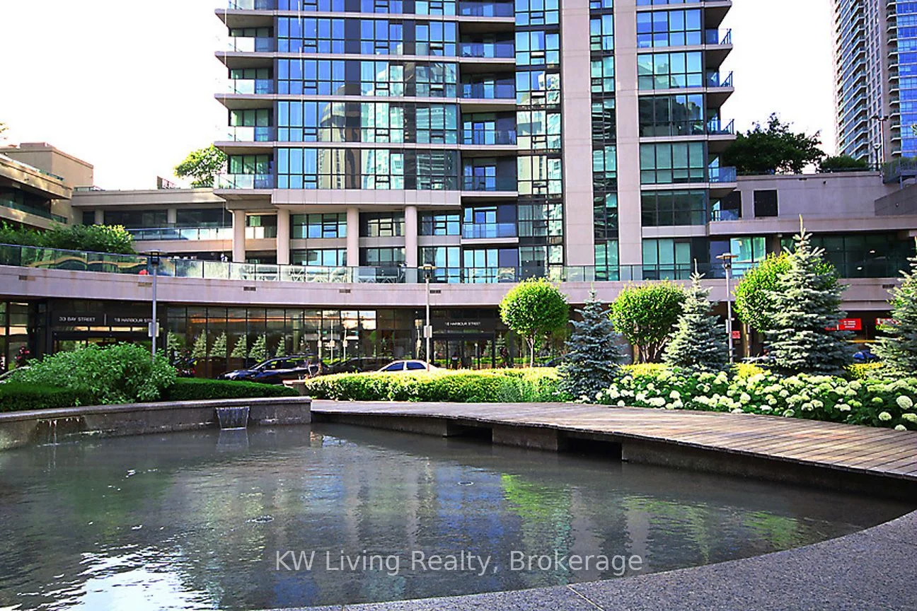 18 Harbour Street 505, Toronto C01, On M5j 2z6