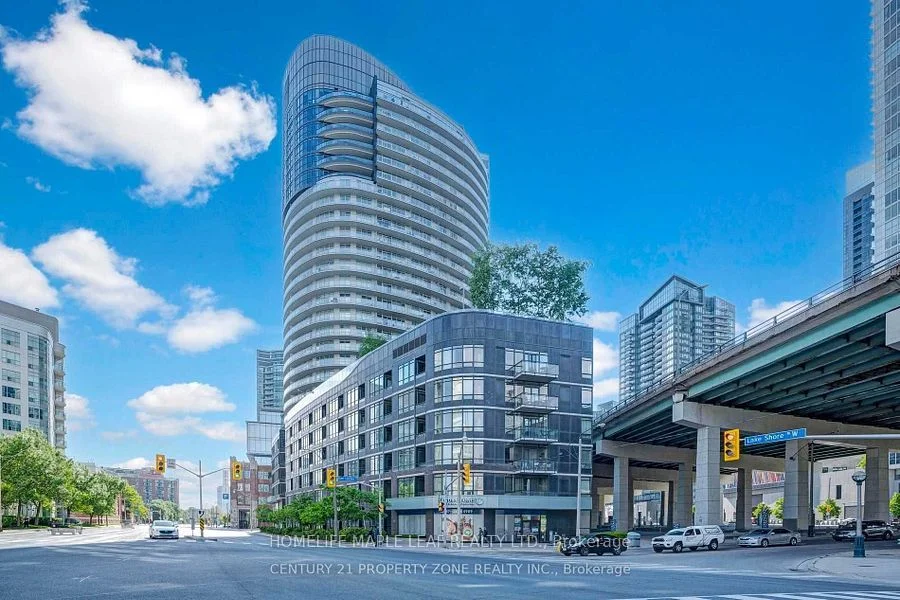 Condo Apartment in Toronto