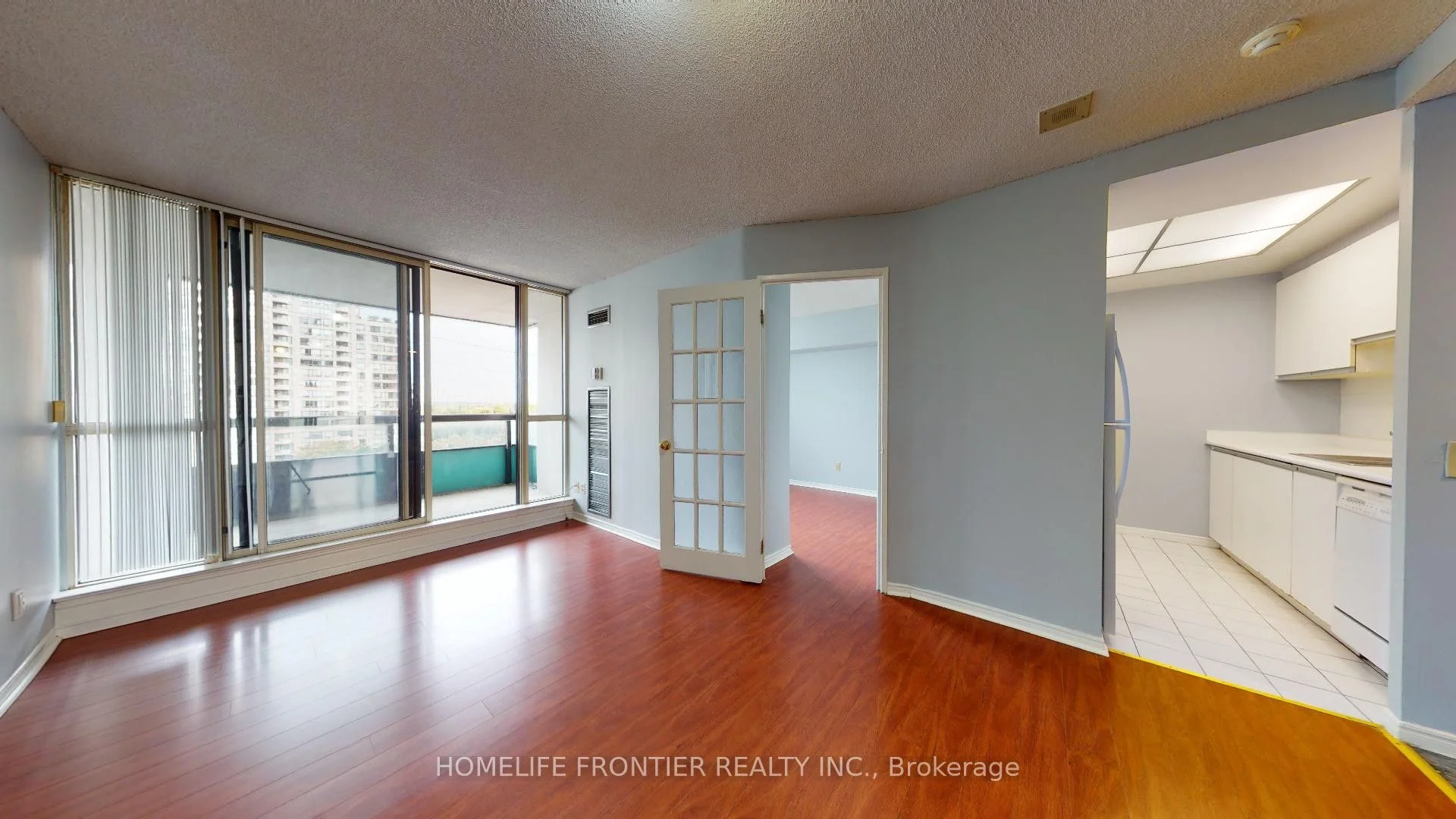 7 Bishop Avenue 713, Toronto C14, On M2m 4j4