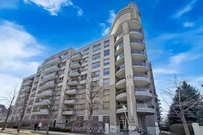 Condo Apartment in Toronto