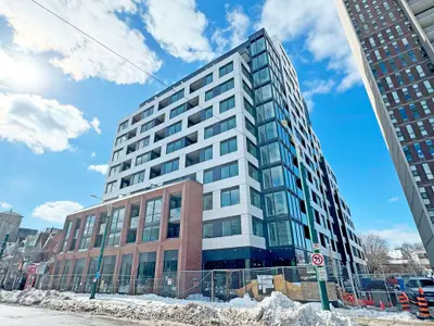 664 Spadina Avenue 304, Toronto C01, On M5s 2h7