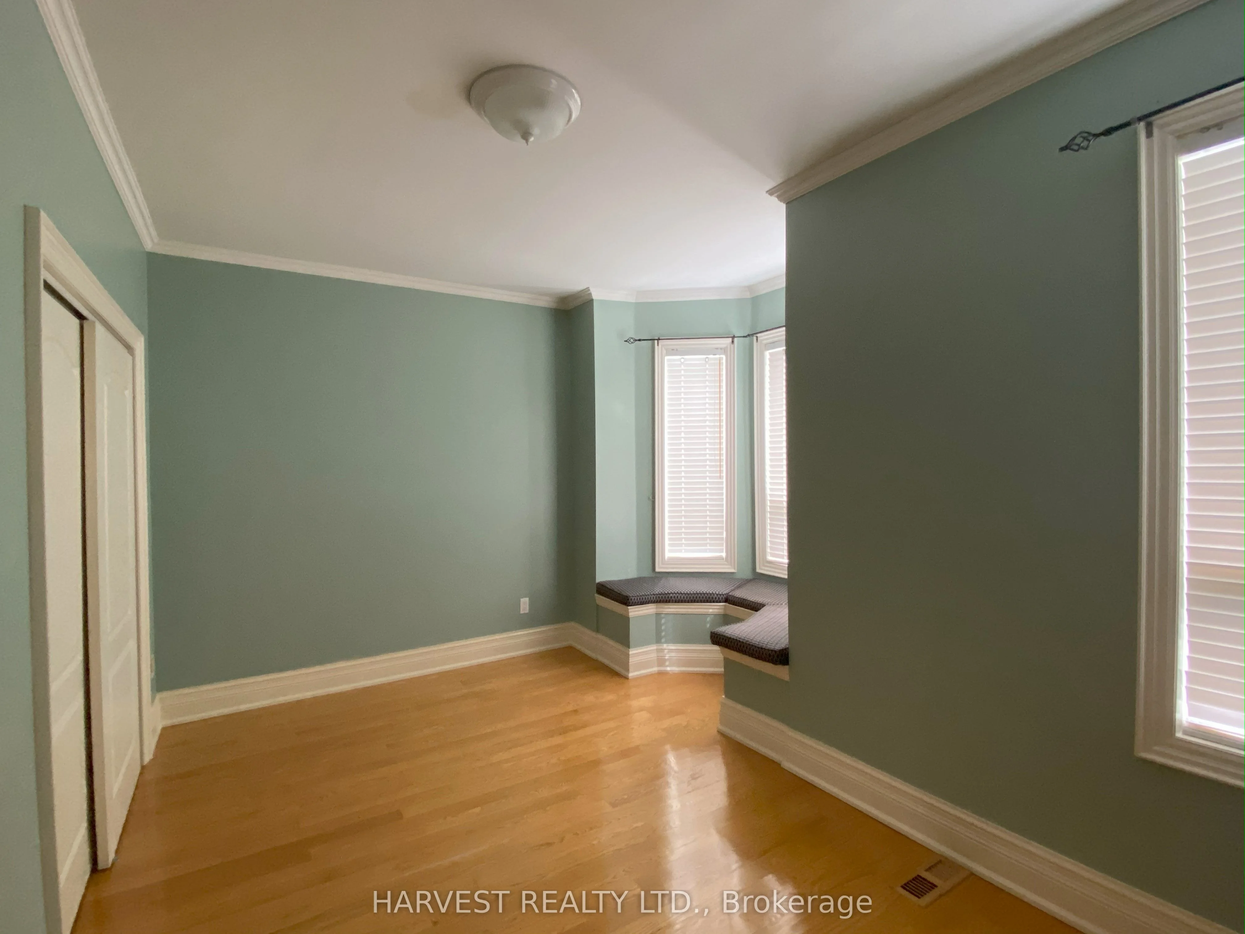 54 Florence Street, Toronto C01, ON M6K 1P5