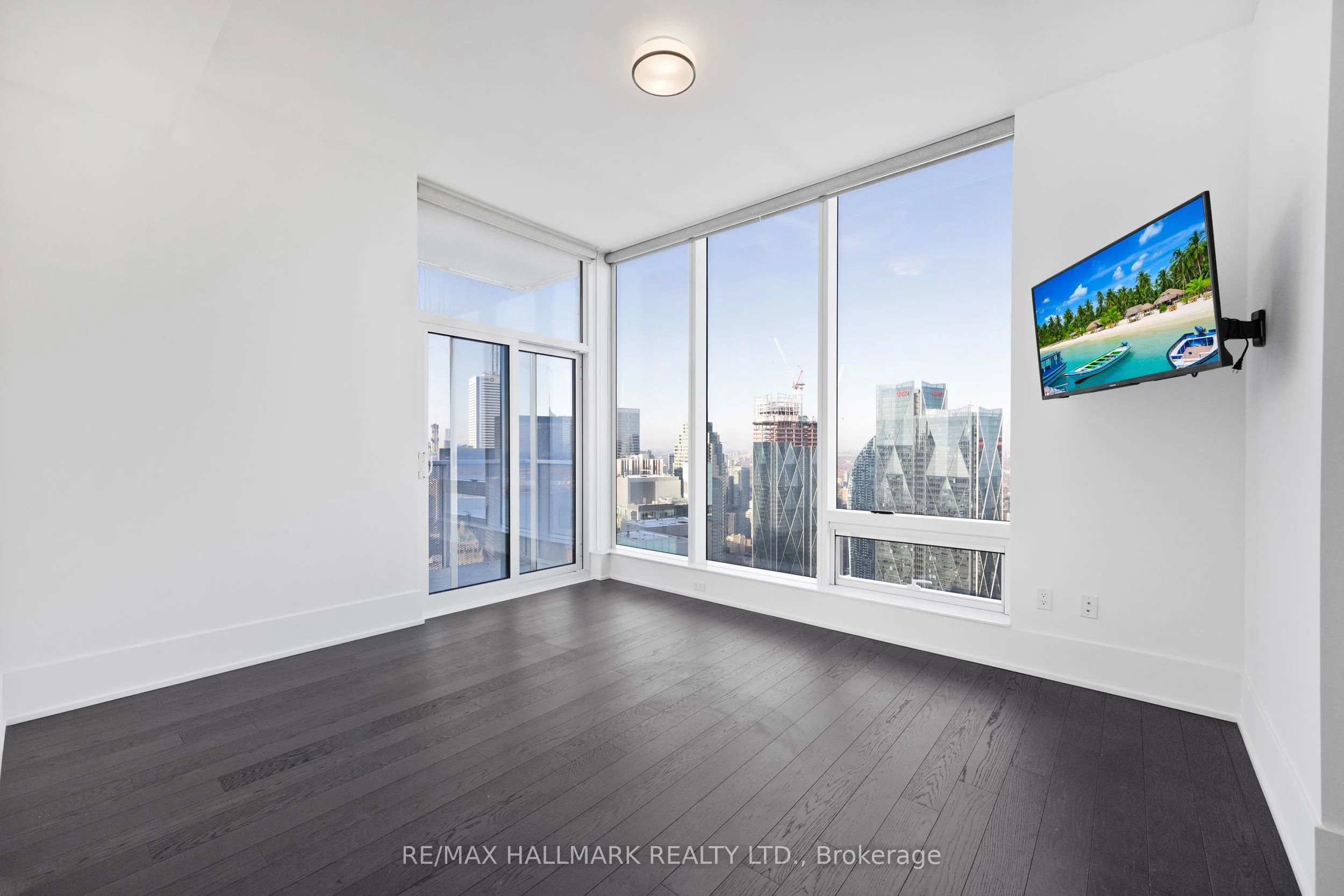10 York Street 6403, Toronto C01, ON M5J 0E1