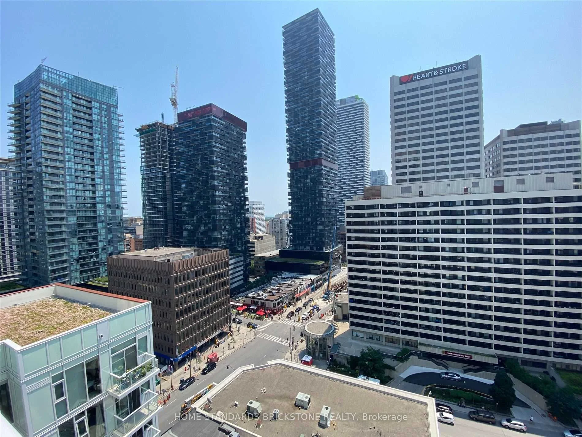 33 Helendale Avenue 1308, Toronto C03, ON M4R 1C5