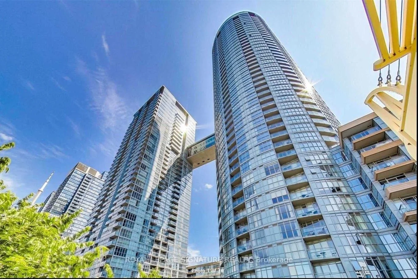 Condo Apartment in Toronto