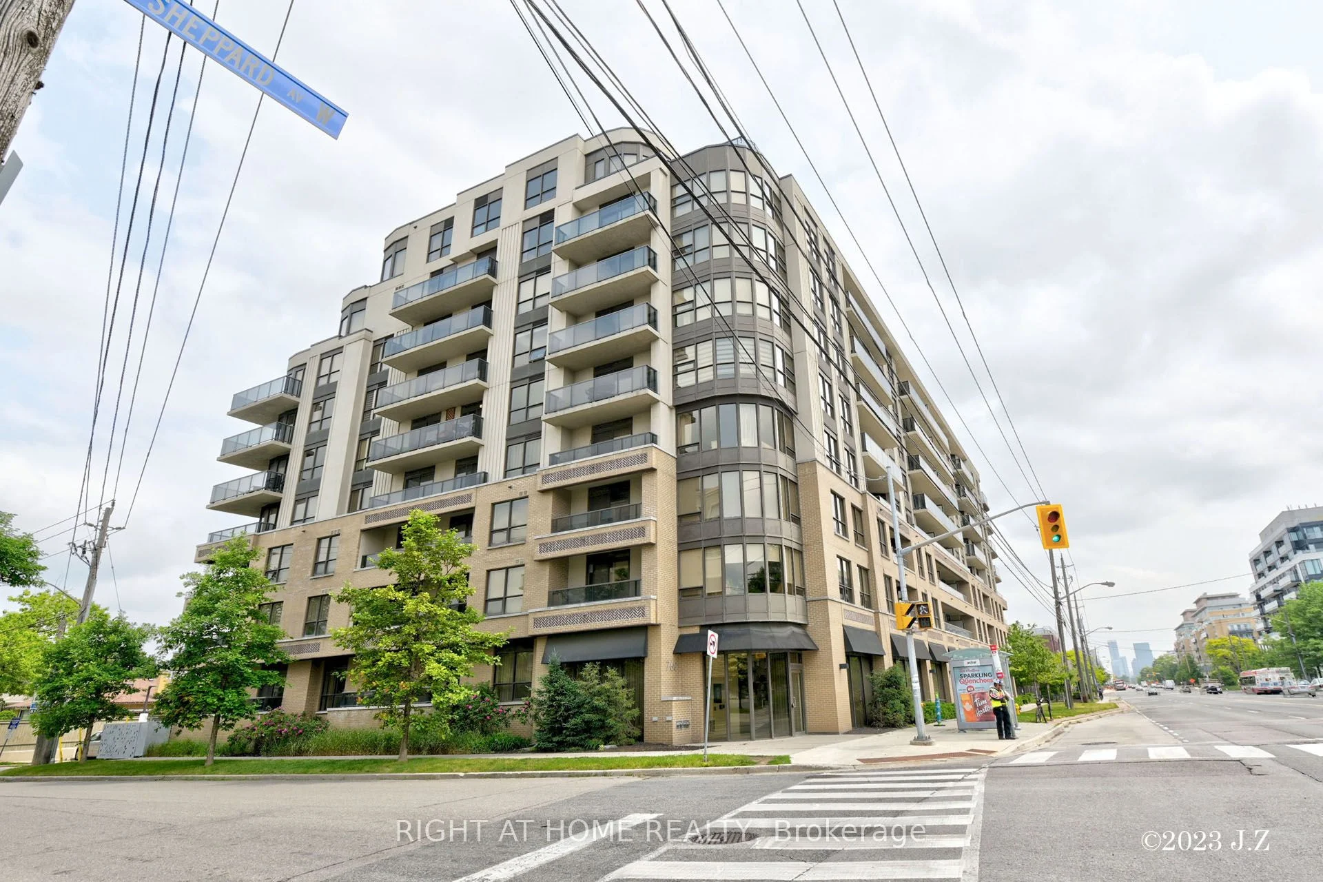 Condo Apartment in Toronto