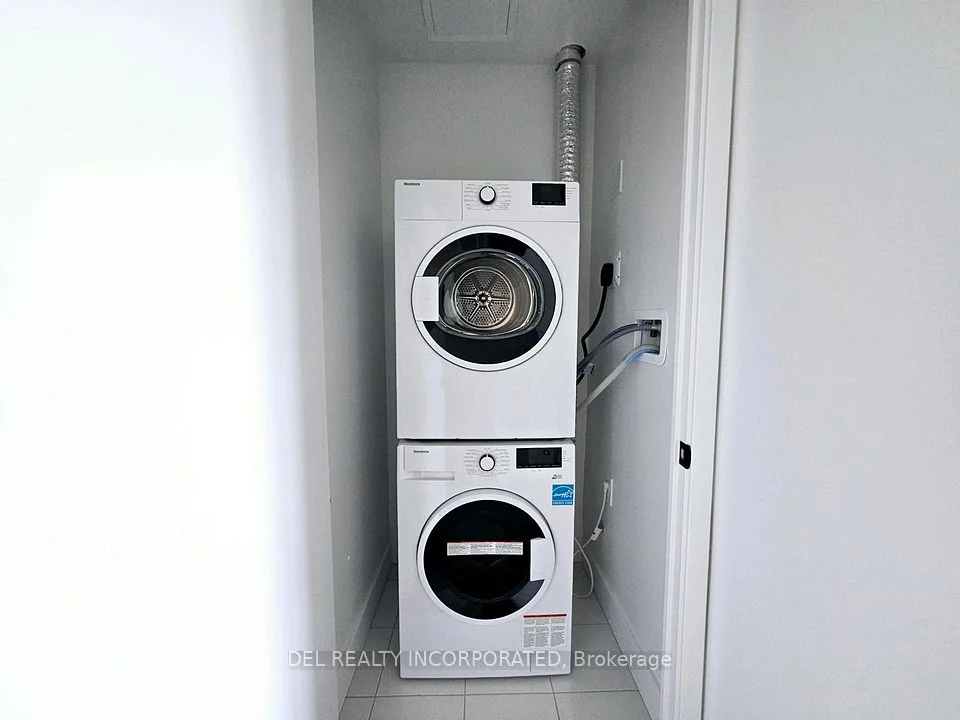 308 Jarvis Street 2310, Toronto C08, ON M5B 0E3