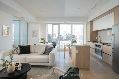 225 Sumach Street 805w, Toronto C08, On M5a 0p8