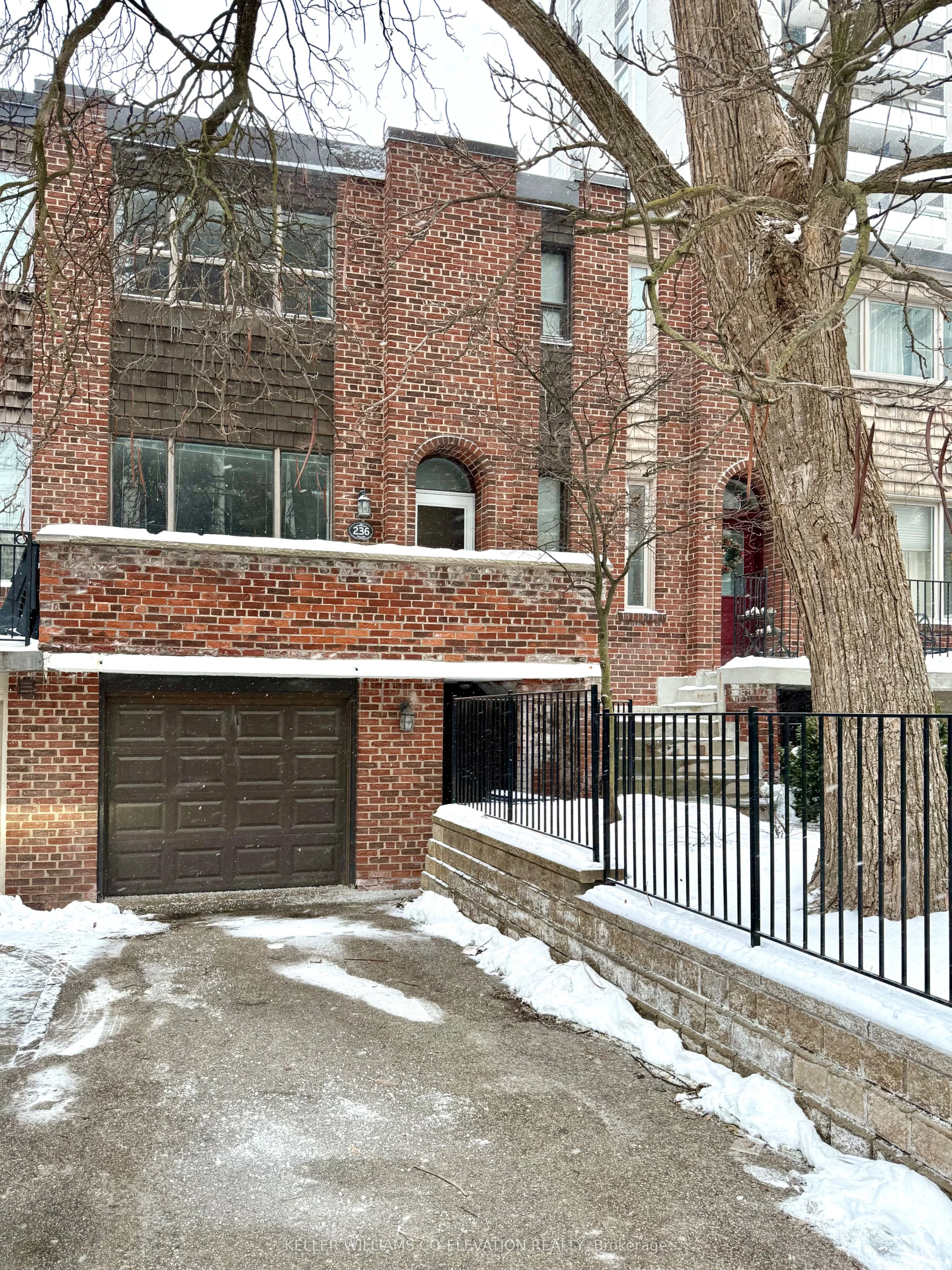 236 Balliol Street, Toronto C10, On M4s 1c5