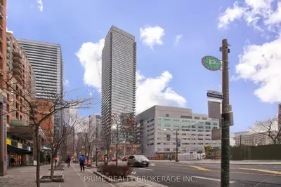 832 Bay Street 1805, Toronto C01, On M5s 1z6