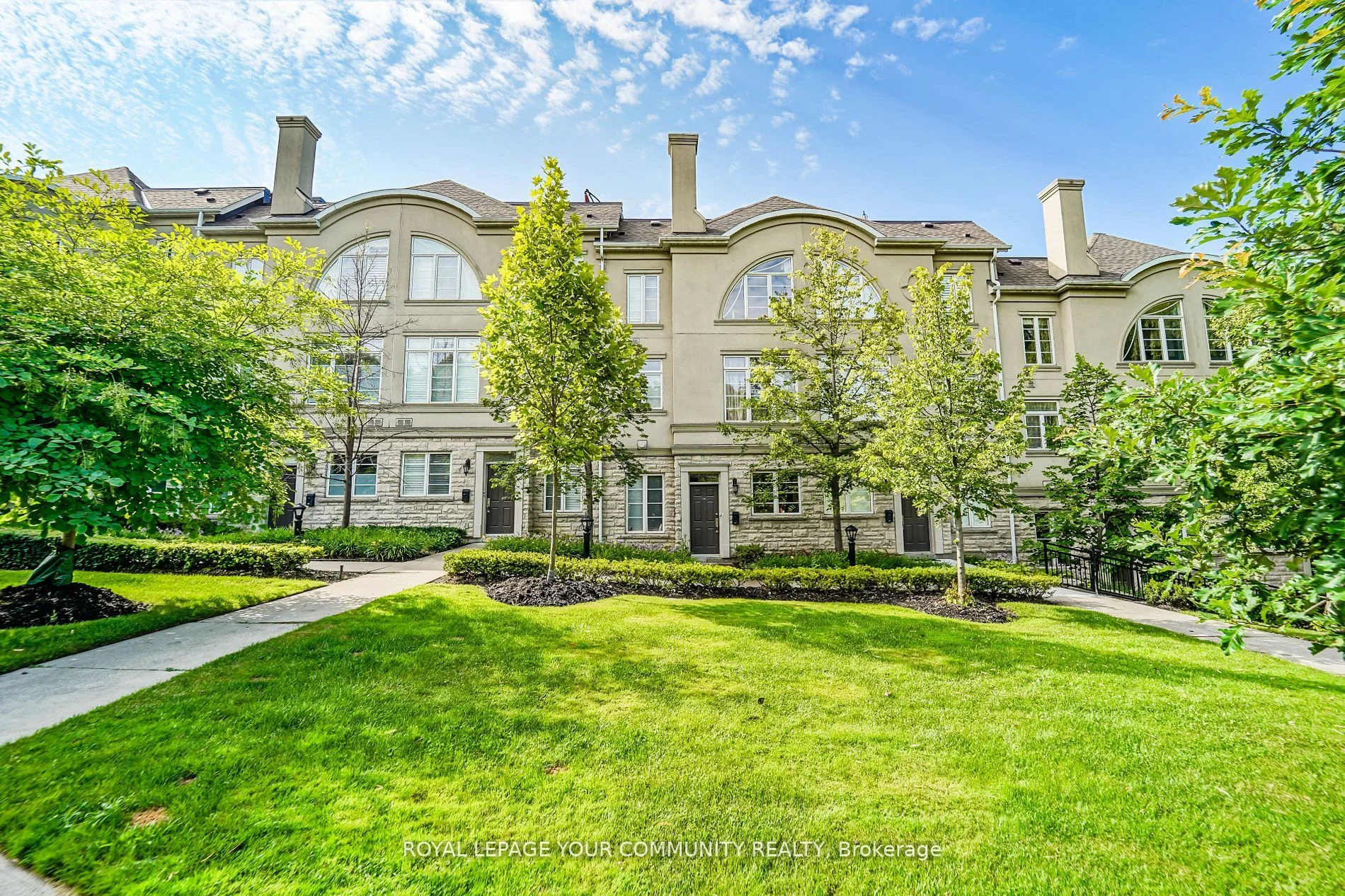 Condo Townhouse in Toronto