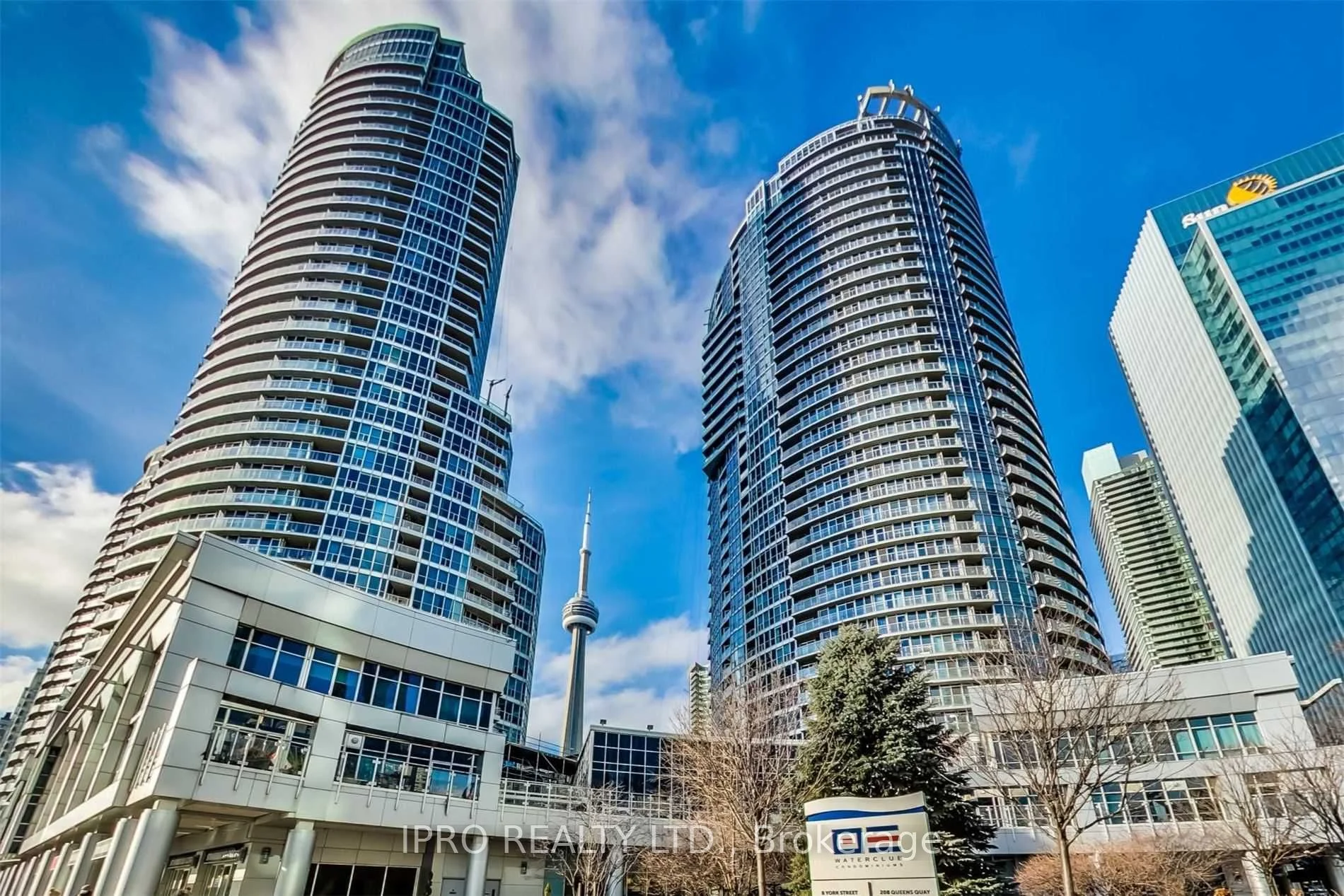 208 Queens Quay 2501, Toronto C01, On M5j 2y5