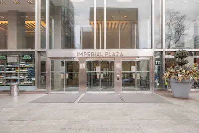 111 St Clair Avenue W 1001, Toronto C02, On M4v 1n5