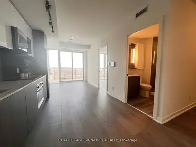 5 Defries Street 2213, Toronto C08, On M5a 3r4