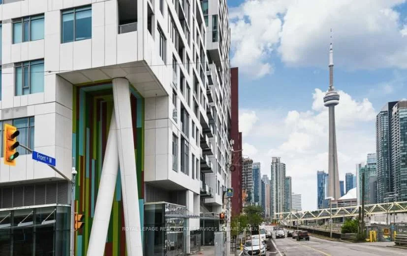 Condo Apartment in Toronto