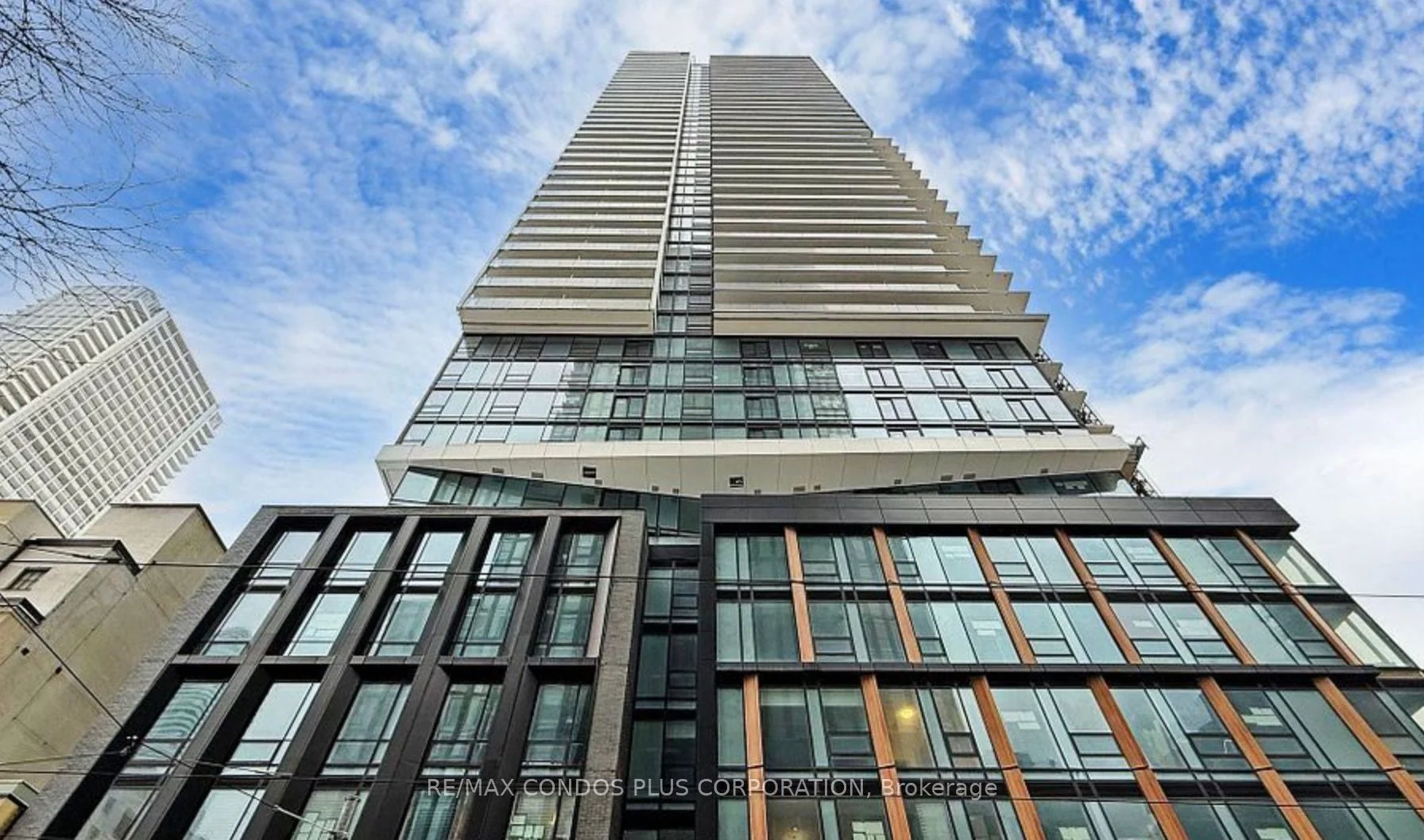 89 Church Street 2307, Toronto C08, On M5c 2g3