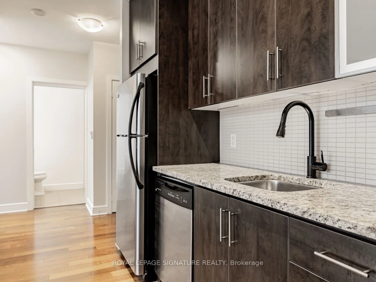 112 George Street 813s, Toronto C08, ON M5A 2M5
