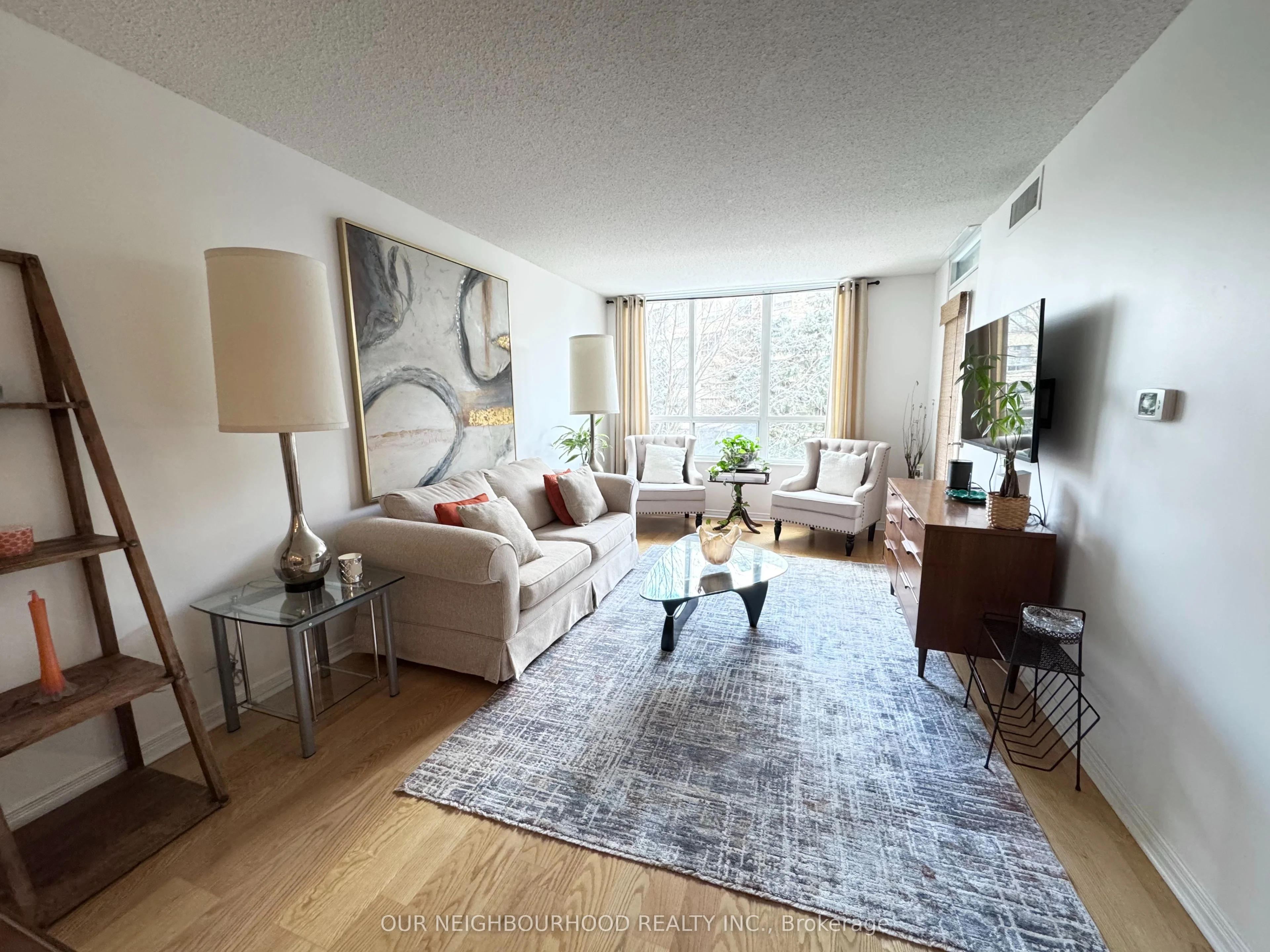 Condo Apartment in Toronto