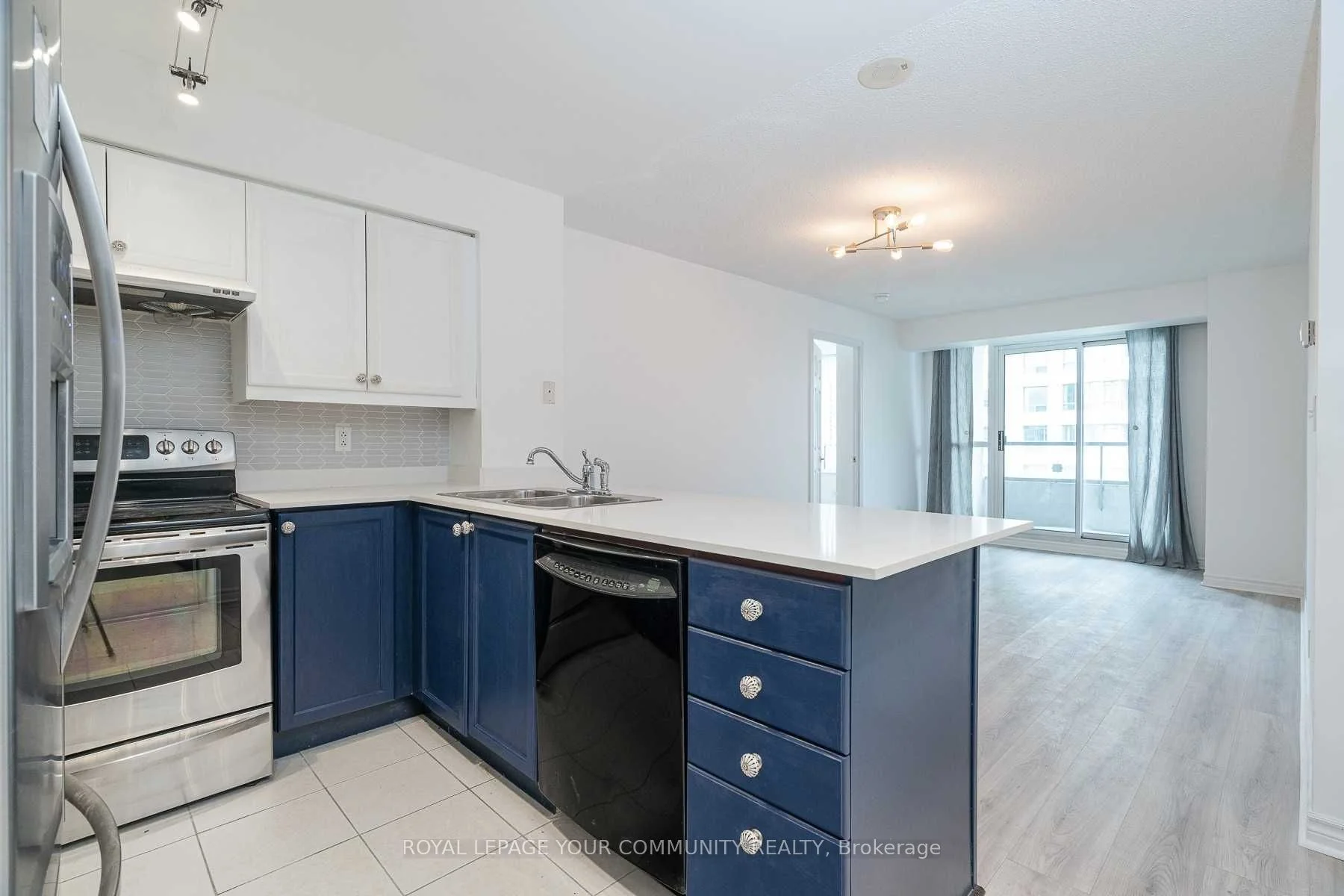 Condo Apartment in Toronto