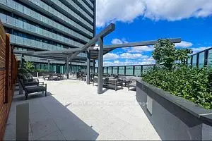 585 Bloor Street E 1319, Toronto C08, On M4w 0b3