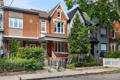 58 Massey Street, Toronto C01, On M6j 2t4