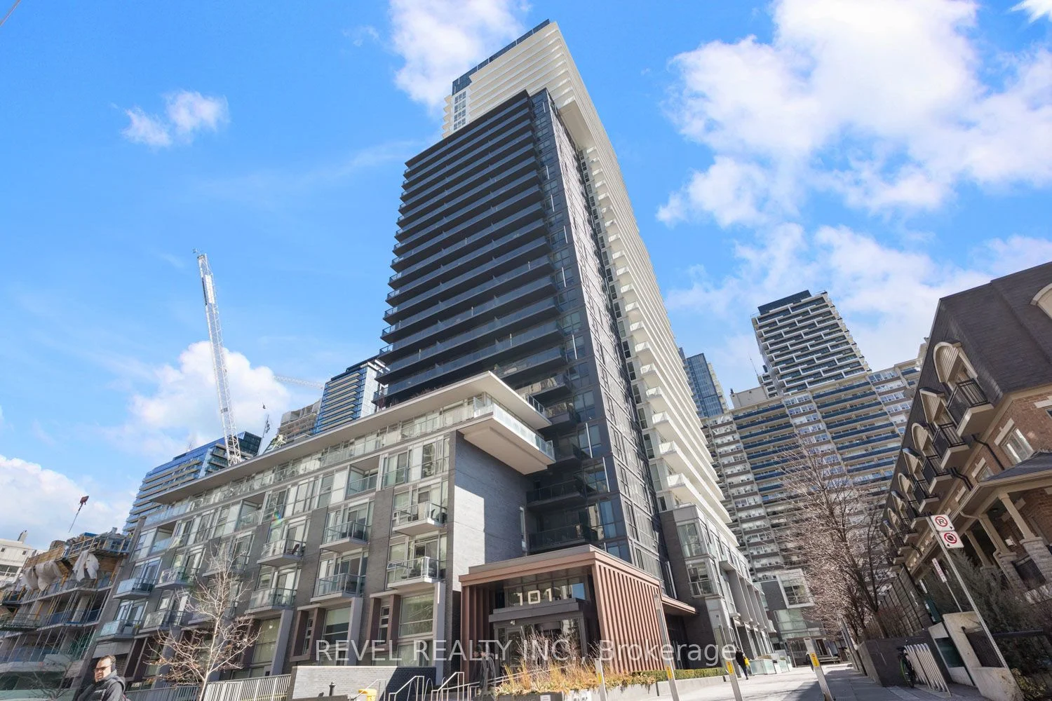 Condo Apartment in Toronto