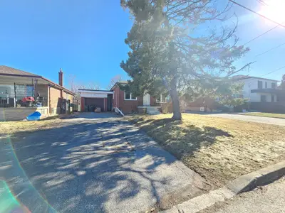 153 Mcallister Road Main Floor Only, Toronto C06, On M3h 2n8