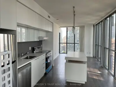 110 Charles Street E 2607, Toronto C08, On M4y 1t5