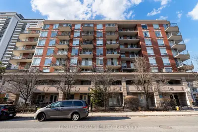 Condo Apartment in Toronto