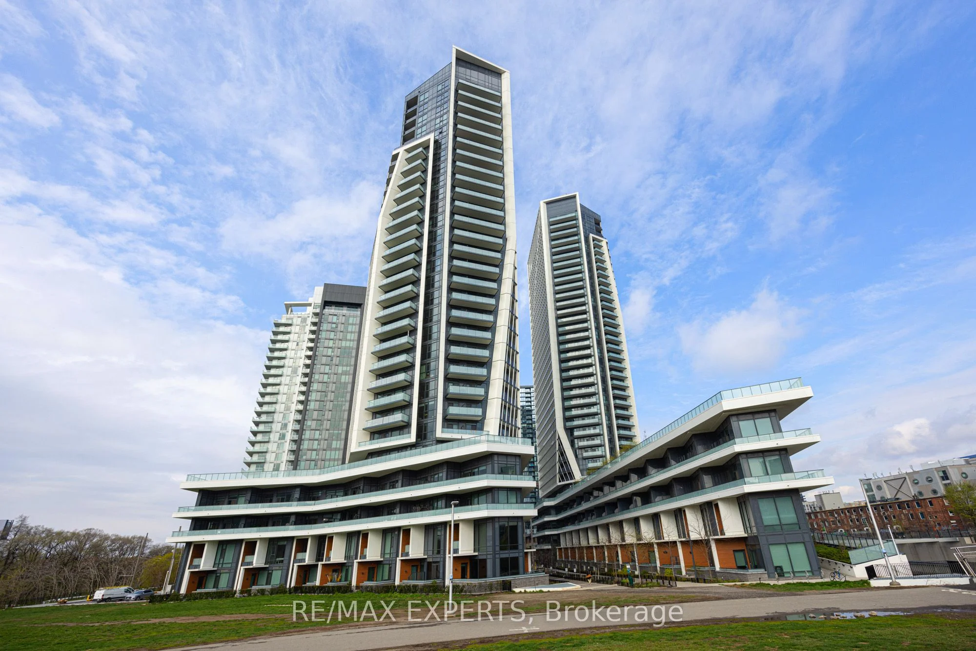 50 Ordnance Street 2201, Toronto C01, On M6k 0c9