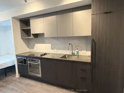 82 Dalhousie Street 3018, Toronto C08, On M5b 0c5