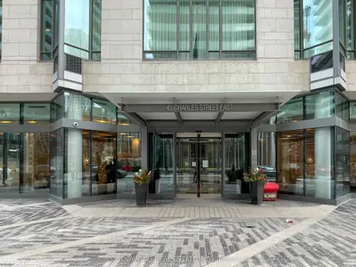 45 Charles Street E 4906, Toronto C08, On M4y 0b8