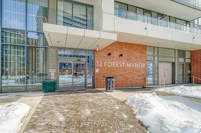 32 Forest Manor Road 517, Toronto C15, On M2j 1m5