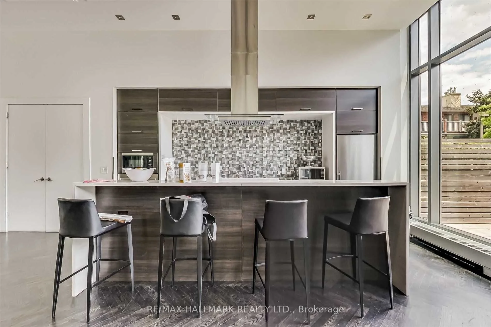 78 Tecumseth Street 1605, Toronto C01, ON M5V 0A9