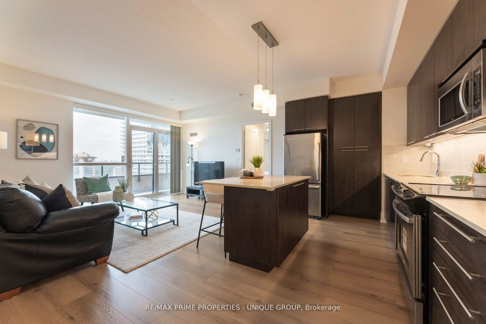 Condo Apartment in Toronto